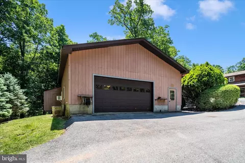 Exterior - 4509 Shaff Ln, Frederick, MD 21703 photo 15 of 17