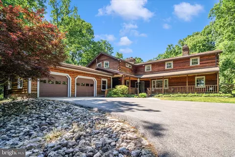 Exterior - 4509 Shaff Ln, Frederick, MD 21703 photo 2 of 17
