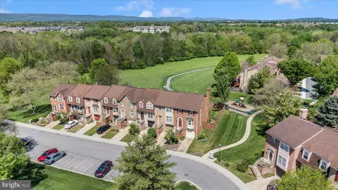 View/Area - 8286 Waterside Ct, Frederick, MD 21701 photo 1 of 9