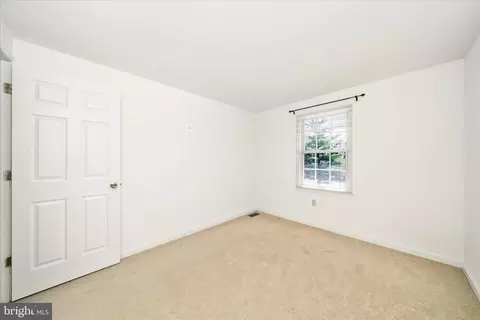 Bedroom - 8286 Waterside Ct, Frederick, MD 21701 photo 5 of 6