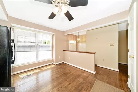 Entry Way - 8286 Waterside Ct, Frederick, MD 21701 photo 2 of 4