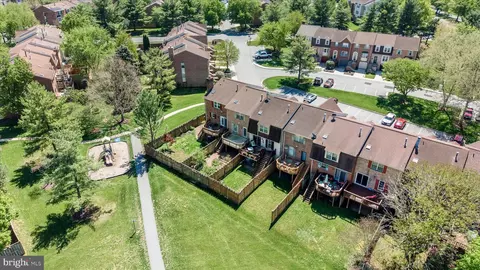 View/Area - 8286 Waterside Ct, Frederick, MD 21701 photo 3 of 9