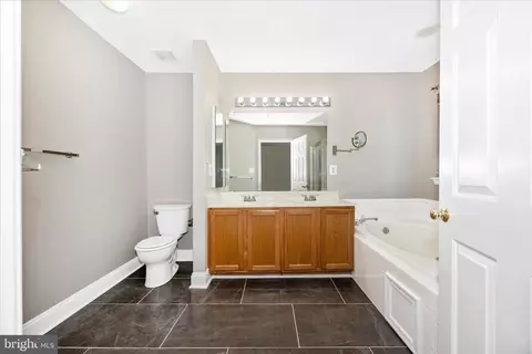 6642 Mcgrath Pl, Frederick, MD 21703 photo 18