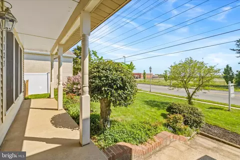 Exterior - 1323 Butterfly Ln, Frederick, MD 21703 photo 8 of 8