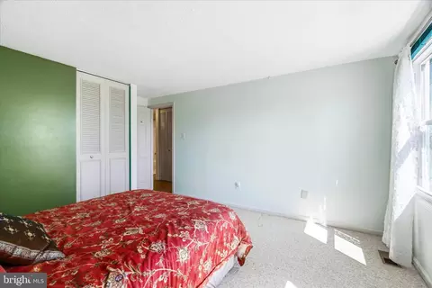 Bedroom - 1323 Butterfly Ln, Frederick, MD 21703 photo 2 of 4