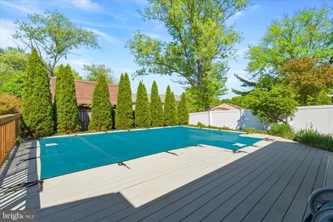 Exterior - 1323 Butterfly Ln, Frederick, MD 21703 photo 3 of 8