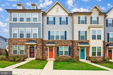 6024 Stoneroller St, New Market, MD 21774