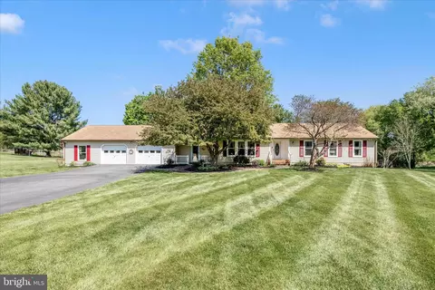 5910 Lawrence Ct, Adamstown, MD 21710
