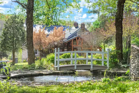 Exterior - 11346 Lorien Ct, Frederick, MD 21701 photo 2 of 16