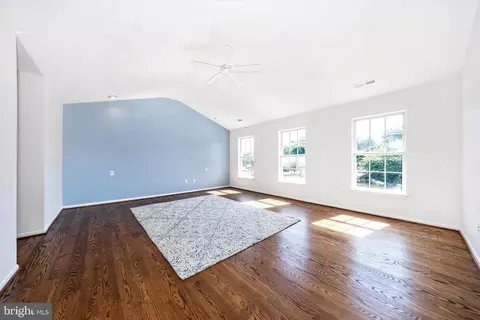 Living - 803 Apache Ct, Frederick, MD 21701 photo 5 of 5