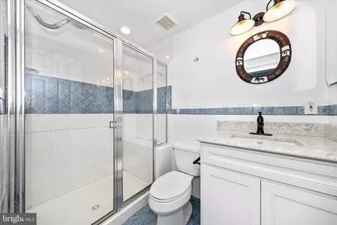 Bath - 803 Apache Ct, Frederick, MD 21701 photo 5 of 5