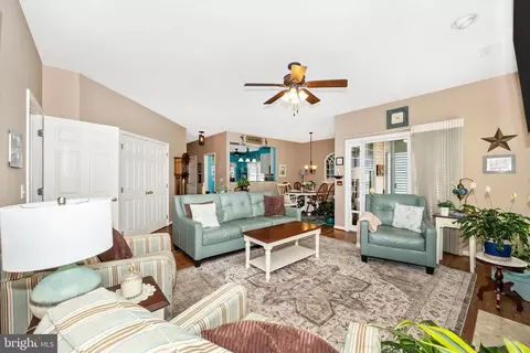 Living - 1005 Eastbourne Ter, Frederick, MD 21702 photo 2 of 2