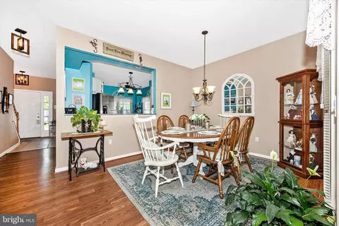 Dining - 1005 Eastbourne Ter, Frederick, MD 21702 photo 2 of 2