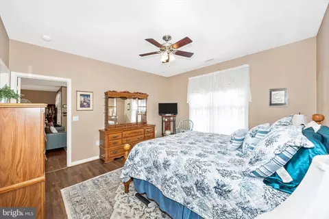 Bedroom - 1005 Eastbourne Ter, Frederick, MD 21702 photo 1 of 6