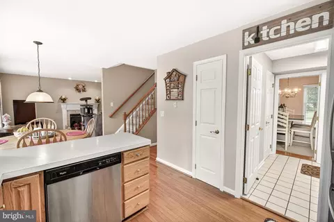 Entry Way - 2094 E Greenleaf Dr, Frederick, MD 21702 photo 4 of 5