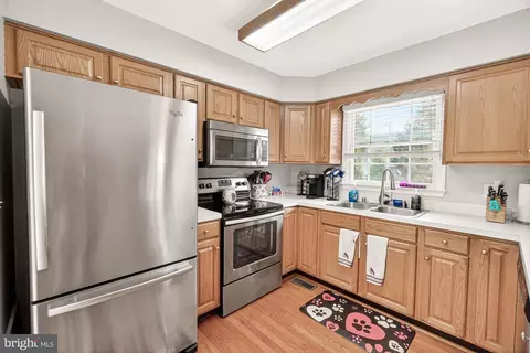 Kitchen - 2094 E Greenleaf Dr, Frederick, MD 21702 photo 2 of 3