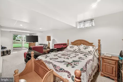 Bedroom - 2094 E Greenleaf Dr, Frederick, MD 21702 photo 6 of 7