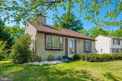 1715 Dogwood Dr, Frederick, MD 21701