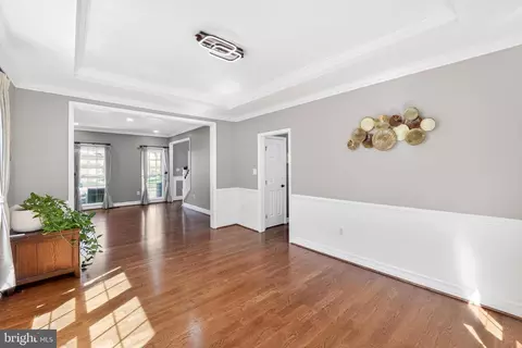 Entry Way - 6355 Bannister Dr, Frederick, MD 21701 photo 5 of 10