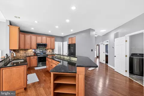Kitchen - 6355 Bannister Dr, Frederick, MD 21701 photo 6 of 6