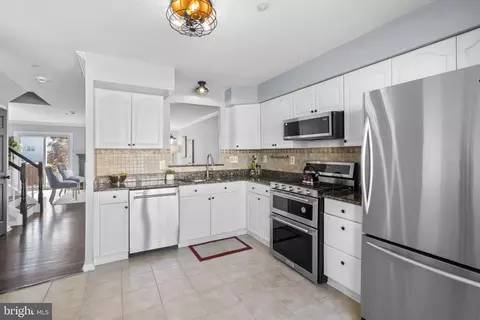 Kitchen - 5611 Ashburn Ter, Frederick, MD 21703 photo 3 of 4