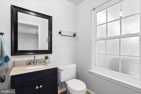 Bath - 5611 Ashburn Ter, Frederick, MD 21703 photo 4 of 4