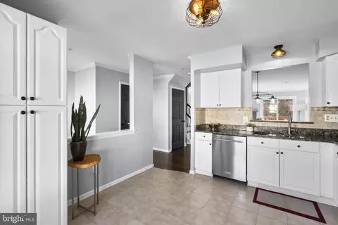 Kitchen - 5611 Ashburn Ter, Frederick, MD 21703 photo 4 of 4