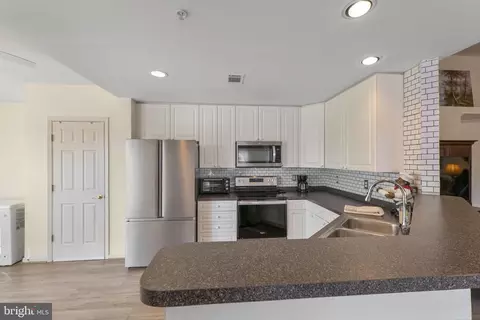 Kitchen - 593 Cawley Dr #3A, Frederick, MD 21703 photo 6 of 6