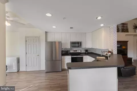 Kitchen - 593 Cawley Dr #3A, Frederick, MD 21703 photo 2 of 6