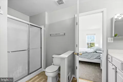 Bath - 110 Featherstone Pl, Frederick, MD 21702 photo 3 of 3