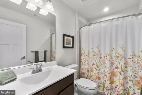 Bath - 2472 Silver Leaf Dr, Frederick, MD 21702 photo 1 of 1