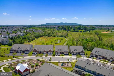 View/Area - 3816 Fulham Rd, Frederick, MD 21704 photo 2 of 10