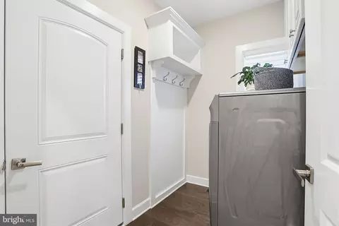 Entry Way - 3816 Fulham Rd, Frederick, MD 21704 photo 3 of 9