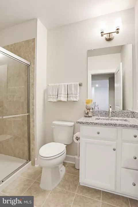 Bath - 3816 Fulham Rd, Frederick, MD 21704 photo 3 of 3