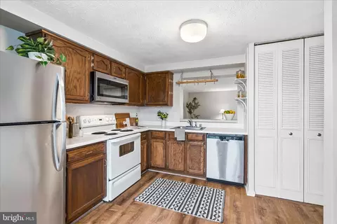 Kitchen - 519 Beebe Ct, Frederick, MD 21703 photo 3 of 3
