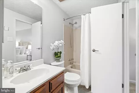 Bath - 519 Beebe Ct, Frederick, MD 21703 photo 2 of 2