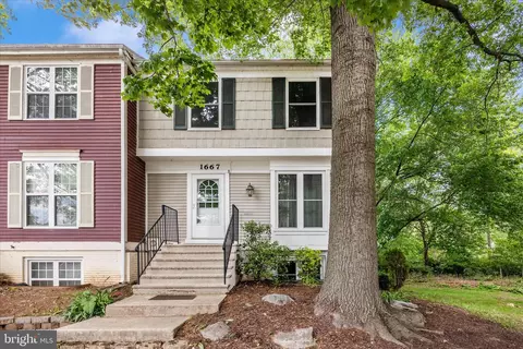 Exterior - 1667 Colonial Way, Frederick, MD 21702 photo 2 of 8