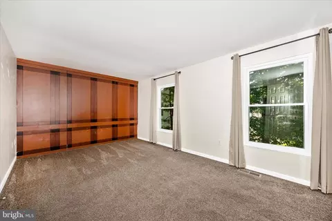 Living - 1667 Colonial Way, Frederick, MD 21702 photo 4 of 5