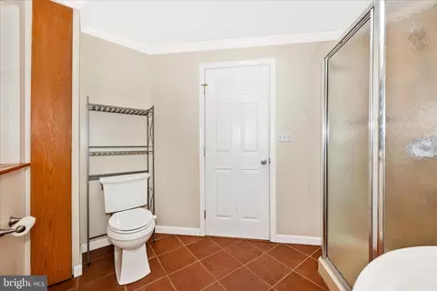 Bath - 1667 Colonial Way, Frederick, MD 21702 photo 3 of 3