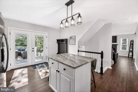 Entry Way - 98 Pleasonton Ct, Frederick, MD 21702 photo 3 of 9
