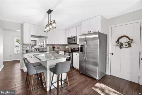 Kitchen - 98 Pleasonton Ct, Frederick, MD 21702 photo 2 of 3