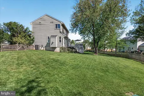 Exterior - 98 Pleasonton Ct, Frederick, MD 21702 photo 10 of 27