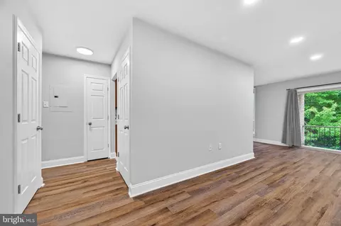 Entry Way - 501 Prospect Blvd #A-32, Frederick, MD 21701 photo 2 of 5