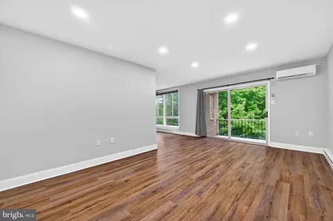 Living - 501 Prospect Blvd #A-32, Frederick, MD 21701 photo 3 of 5