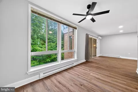 Living - 501 Prospect Blvd #A-32, Frederick, MD 21701 photo 5 of 5