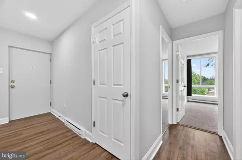 Entry Way - 501 Prospect Blvd #A-32, Frederick, MD 21701 photo 4 of 5