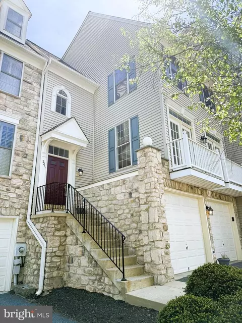 Exterior - 2211 Bear Den Rd, Frederick, MD 21701 photo 4 of 10