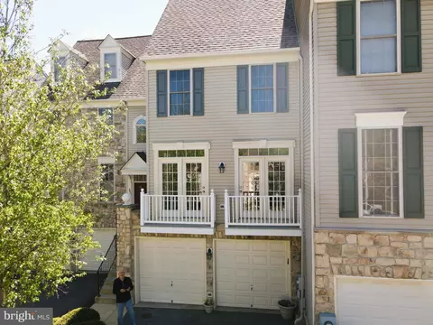 Exterior - 2211 Bear Den Rd, Frederick, MD 21701 photo 2 of 10