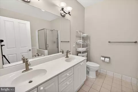 Bath - 2500 Waterside Dr #103, Frederick, MD 21701 photo 3 of 4