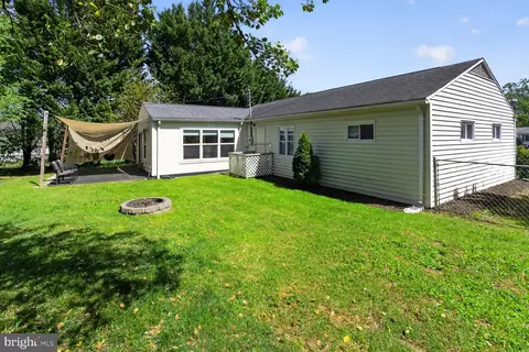 Exterior - 613 Charles St, Frederick, MD 21701 photo 4 of 4